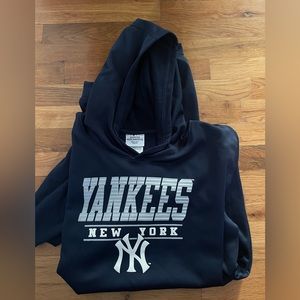 Youth XL Yankee hoodie